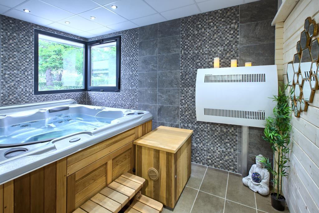 Au Comté d'Ornon Hôtel&Spa Gradignan Esterno foto
