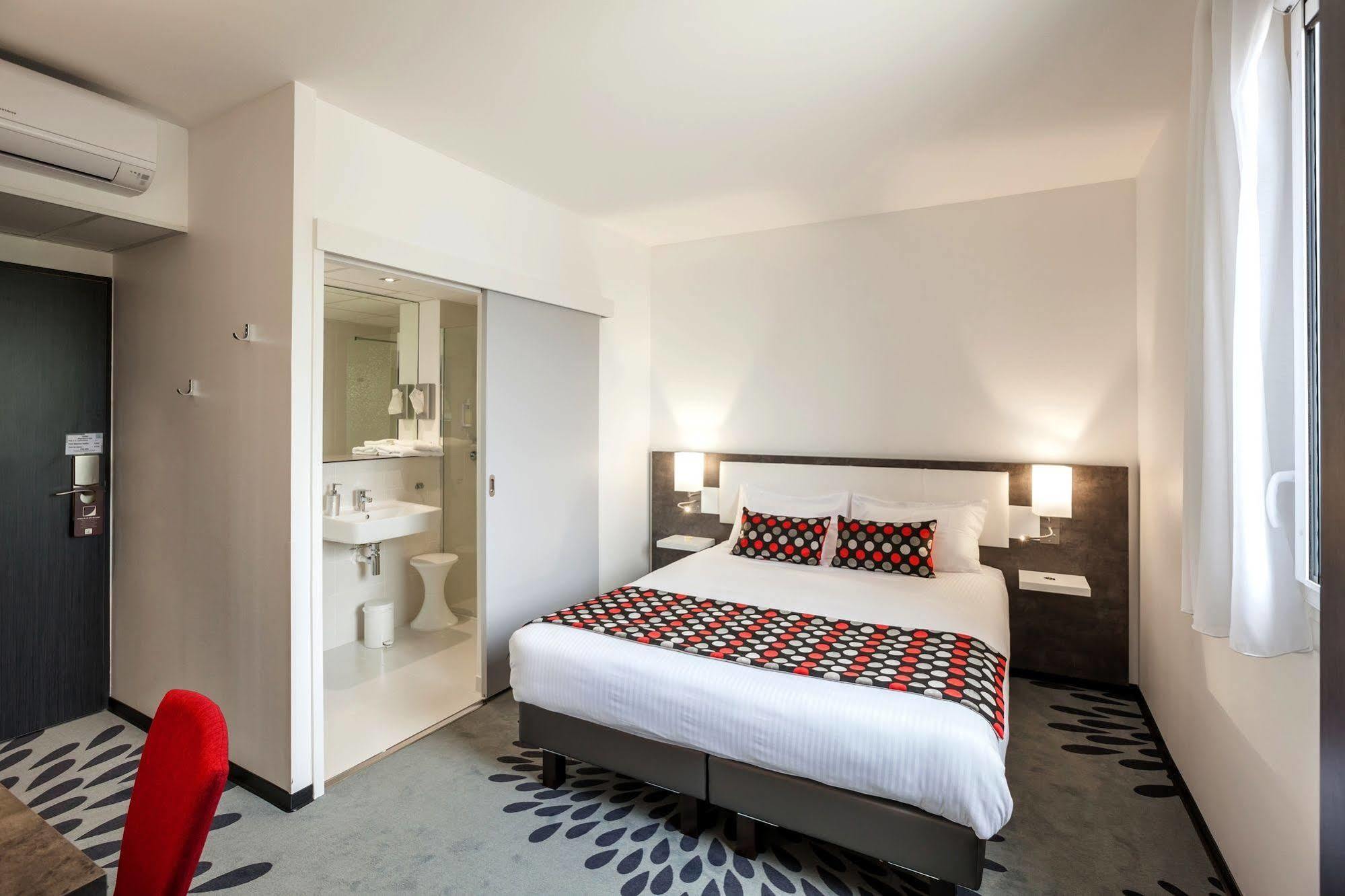 Au Comté d'Ornon Hôtel&Spa Gradignan Esterno foto
