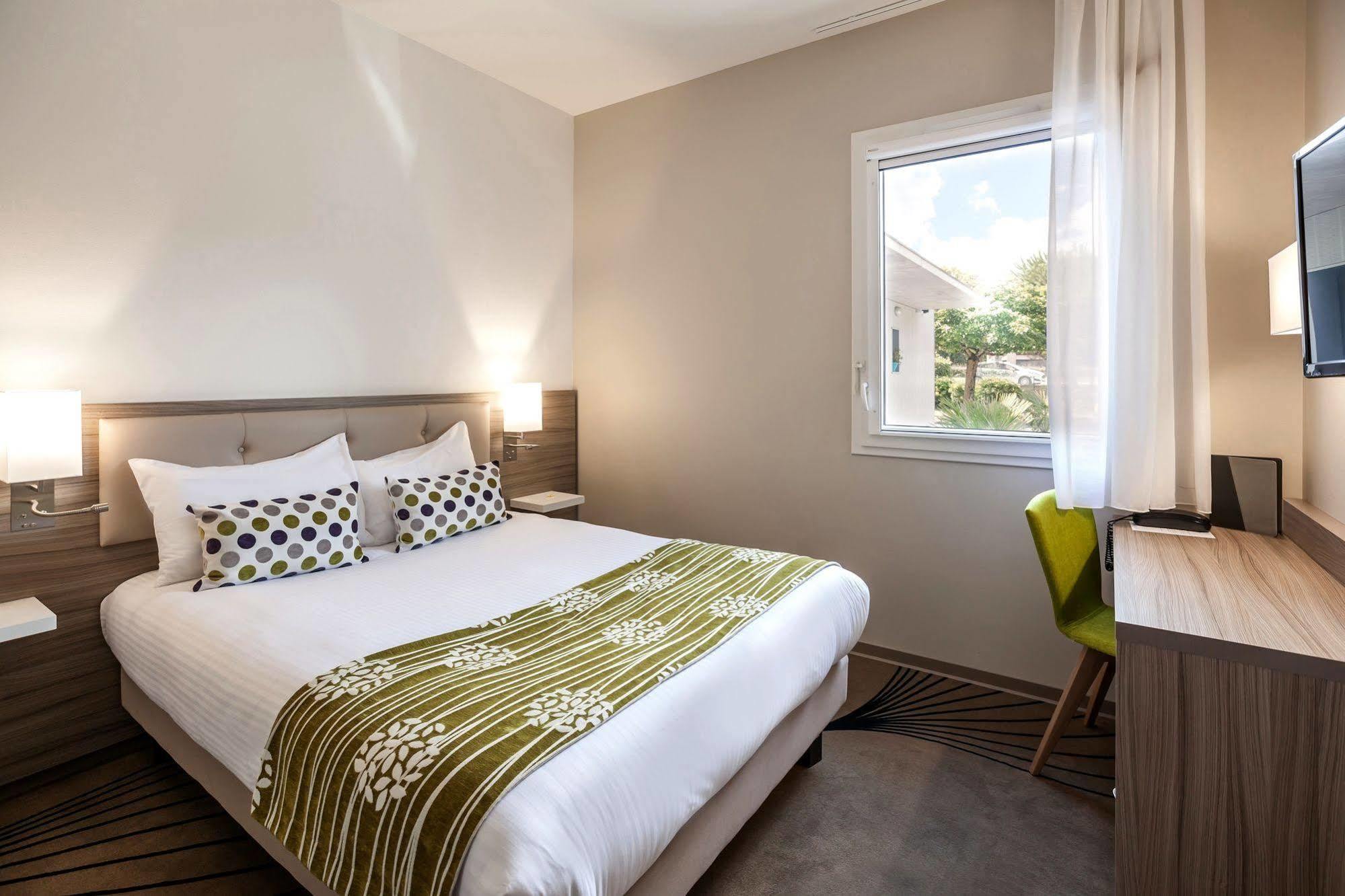 Au Comté d'Ornon Hôtel&Spa Gradignan Esterno foto